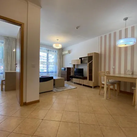Royal Sun - Private - Bsr Apartament